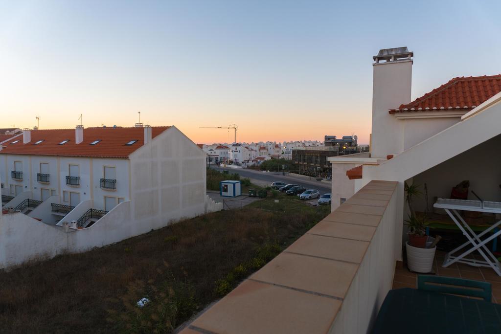 Apartments Baleal: Balconies And Pool Ferrel  Εξωτερικό φωτογραφία